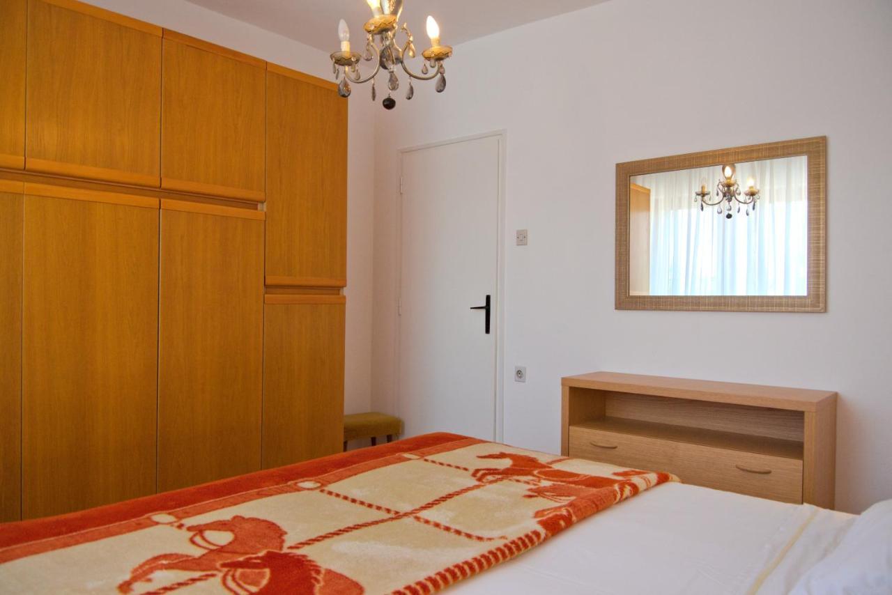 Apartments Vili Umag Exteriör bild